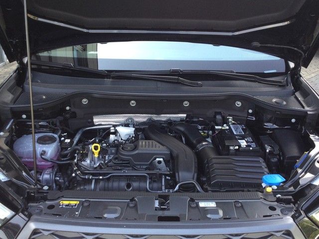 Fahrzeugabbildung SEAT Ateca TSI FR DSG LED AHK Navi VC ACC RFK beats S