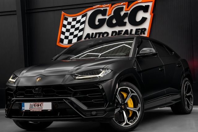 Lamborghini Urus 4.0L V8 650hp Carbon Pack