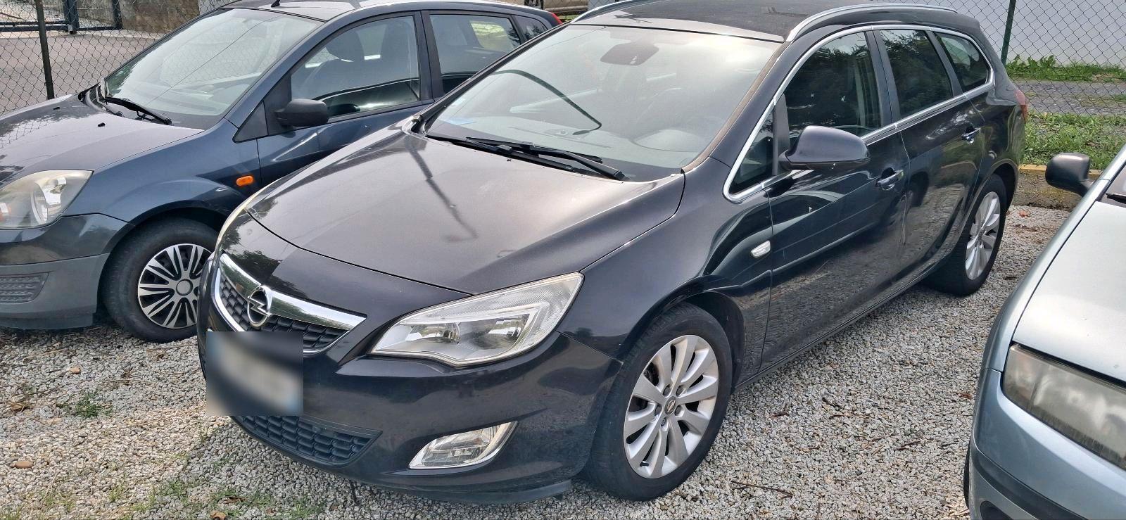 Opel Astra, 2012