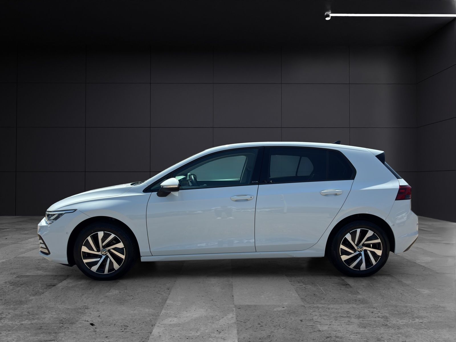 Fahrzeugabbildung Volkswagen Golf VIII TDI Active DSG LED Navi ACC AID SHZ