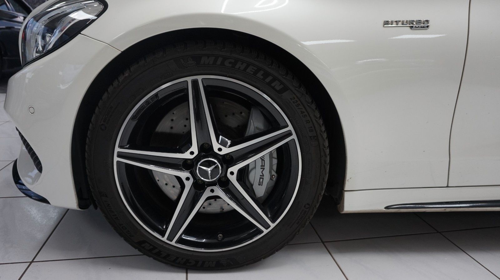 Fahrzeugabbildung Mercedes-Benz C 43 AMG C Coupe 4Matic Scheckheft gepflegt