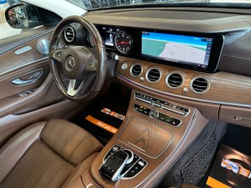 Mercedes-Benz E 350 *BURMESTER*KEYLES*PANO*AHK*ACC*StandHZ*