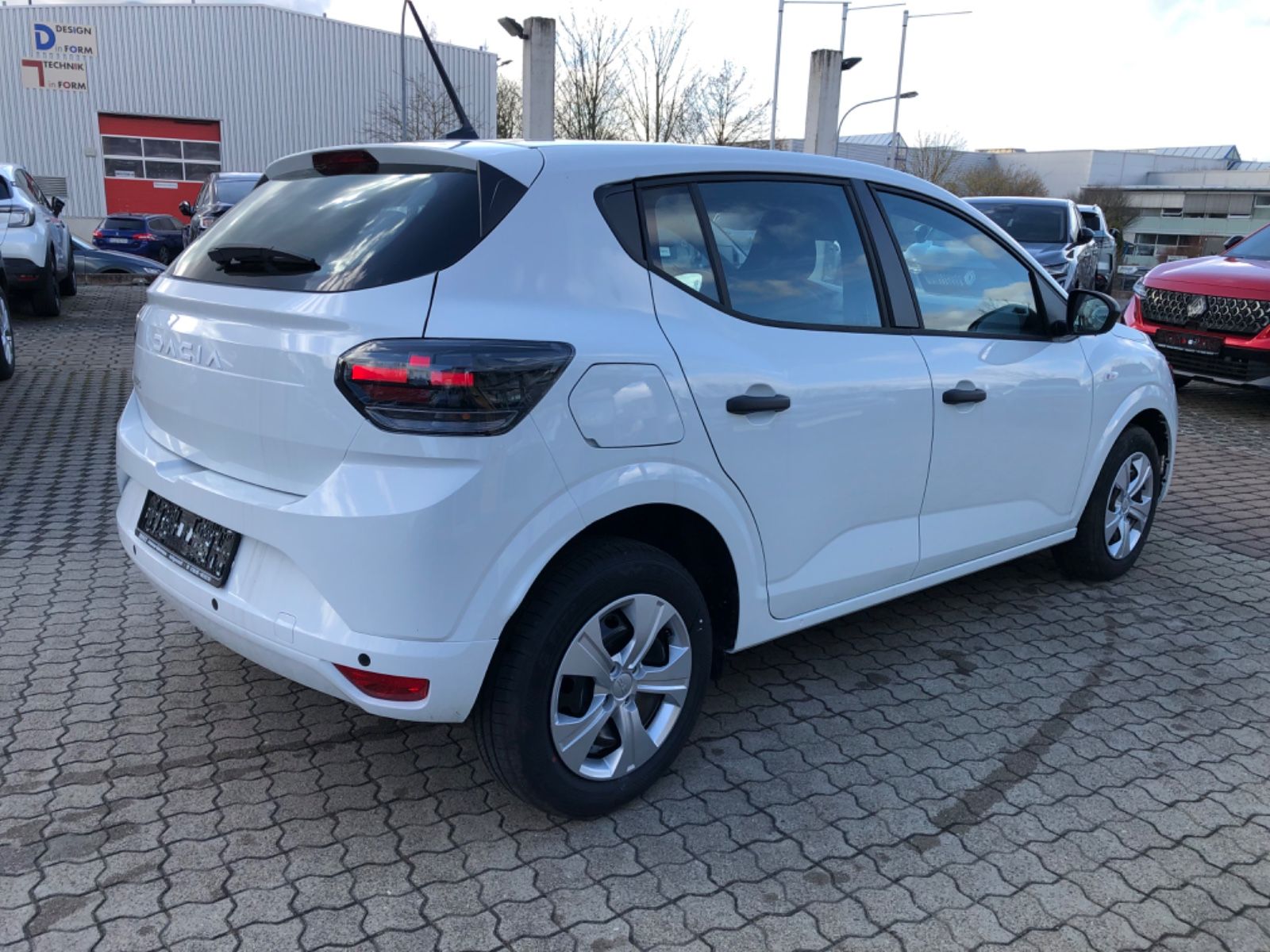 Dacia Sandero - Bild 6