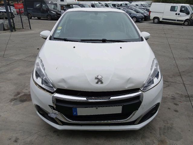 Peugeot 208 (2) 1.5 BLUEHDI 100 ALLURE