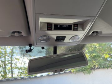Volkswagen T5 Multivan - 12