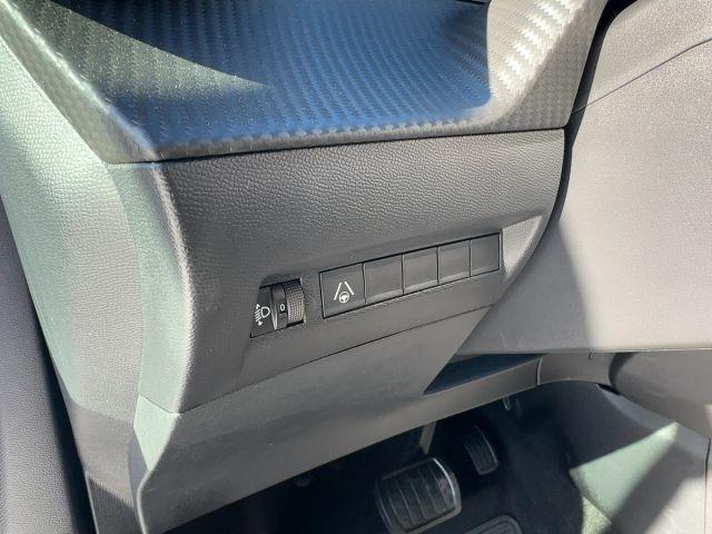 Peugeot 2008 PureTech 130 EAT8 Allure, 360° Kamera