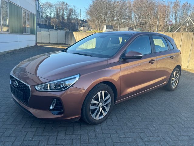 Hyundai i30 1,0 Turbo Navi, Rückfahrkamera, Sitzheizung