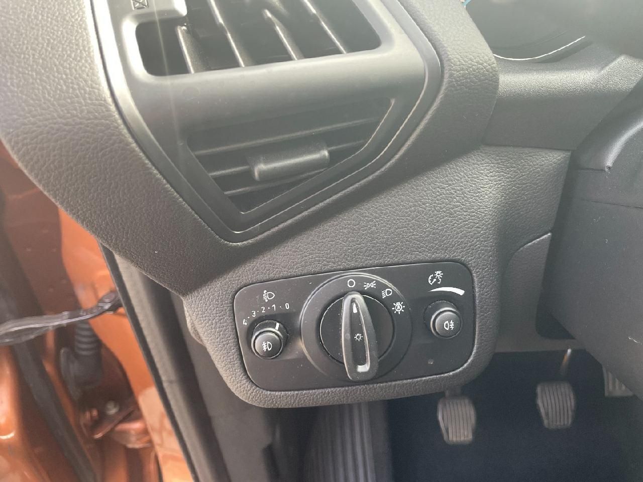 Fahrzeugabbildung Ford Kuga Winterpaket, Navi, Klimaautom.