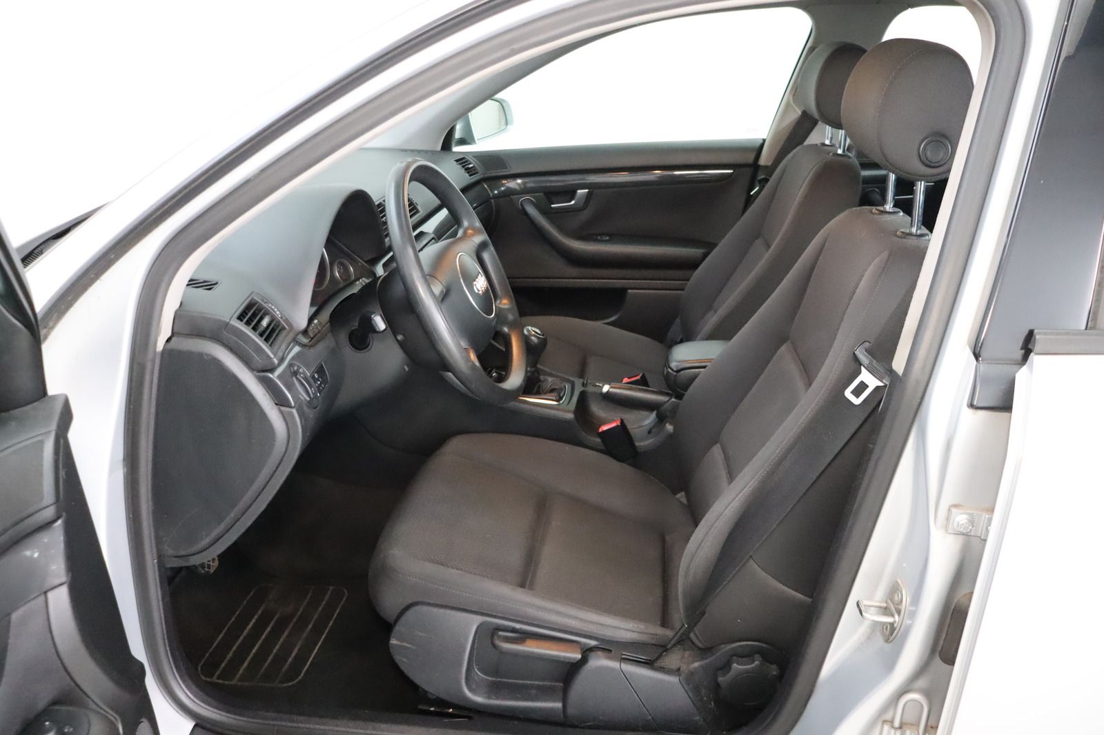 Fahrzeugabbildung Audi A4 1.6 Klimaautom. * Sitzhzg.