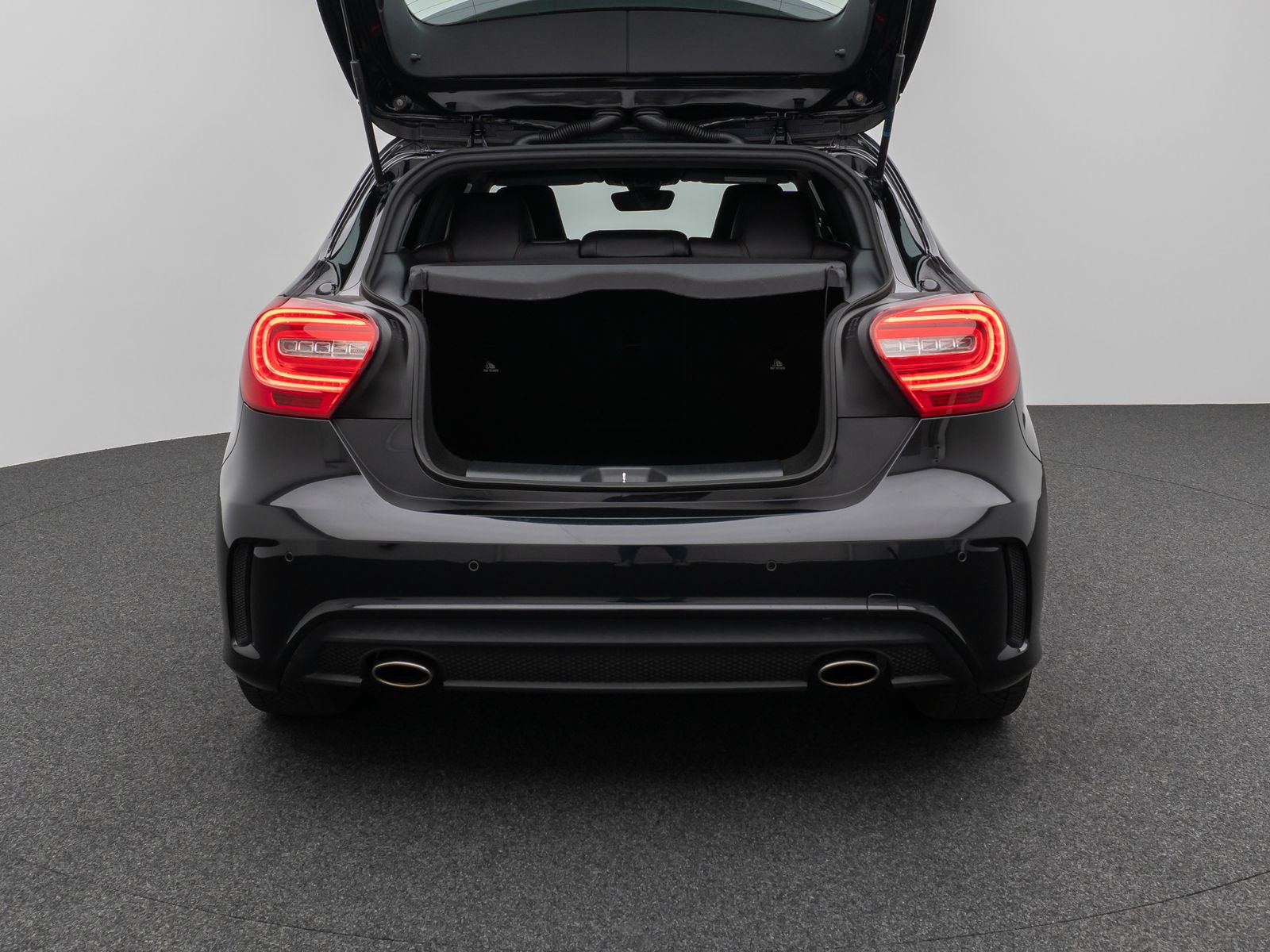 Fahrzeugabbildung Mercedes-Benz A 200 AMG Sport Kamera BiXenon Tempomat Alcantar