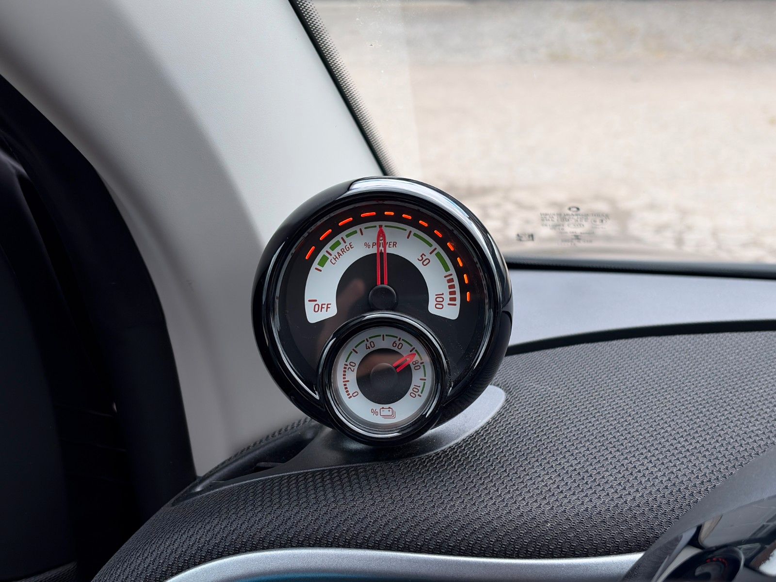 Fahrzeugabbildung Smart ForTwo Coupe EQ 60kW SHZ PDC Temp. Klima CarPlay