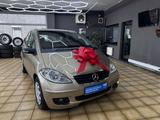 Mercedes-Benz A 160 CDI*HU/AU*AUT.*KLIMA*ZV*AHK*8-FACH*SERVICE - Mercedes-Benz A 160 aus 2005