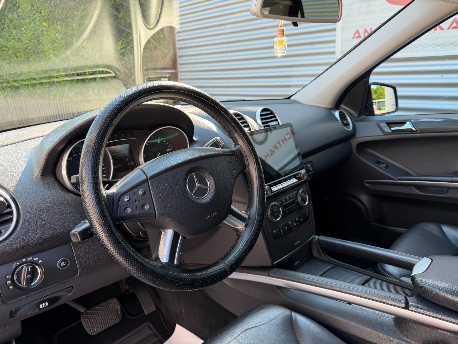 Mercedes-Benz ML 320 CDI XENON/NAVI/LEDER/SHZ/TEMP/KLIMA/AHK