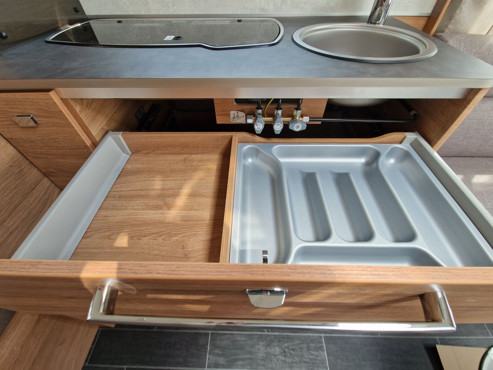 Fahrzeugabbildung Tabbert Da Vinci 560 HTD 2.5 Heckbad, Auflastung, uvm...