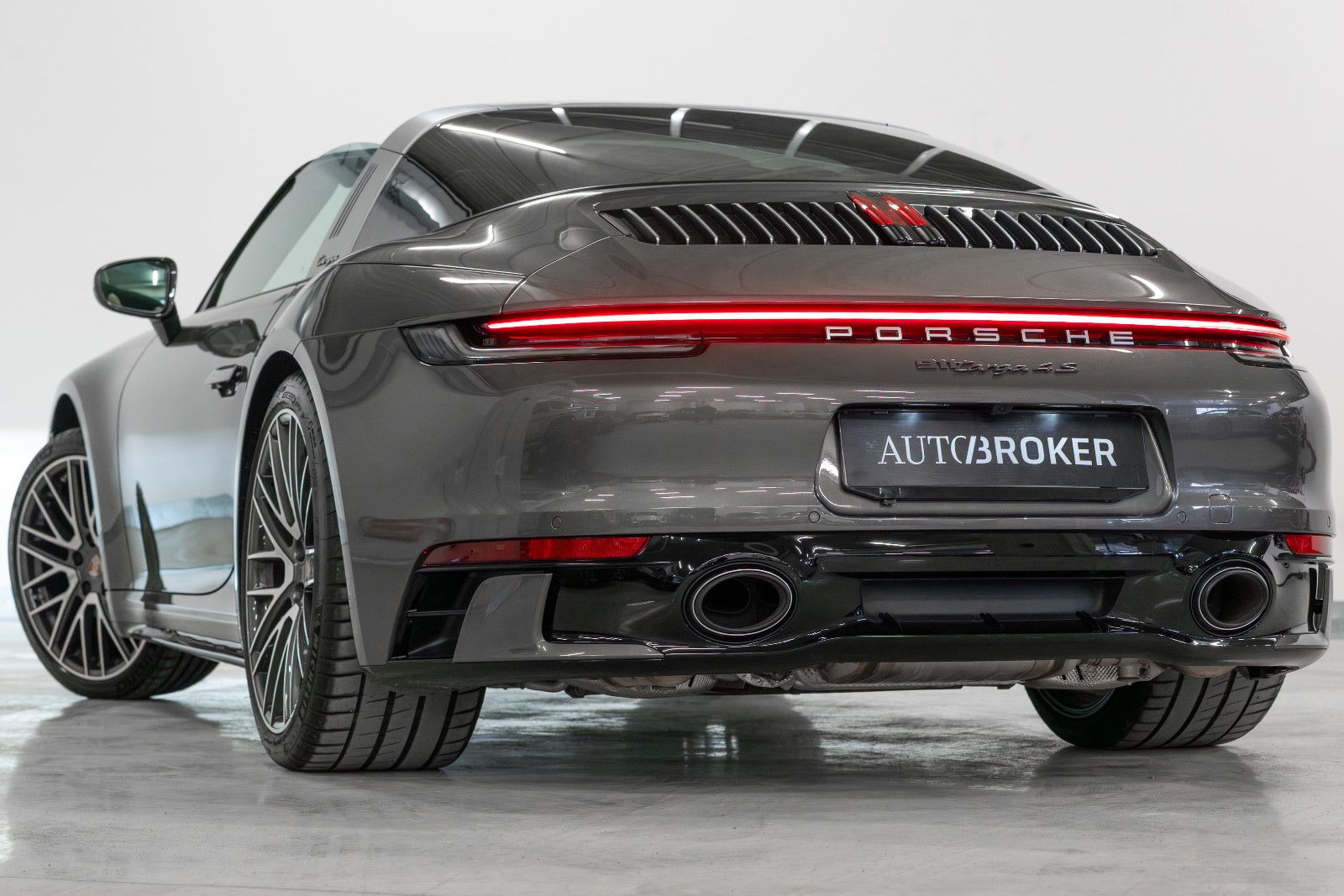 Porsche 992 (2024) buy