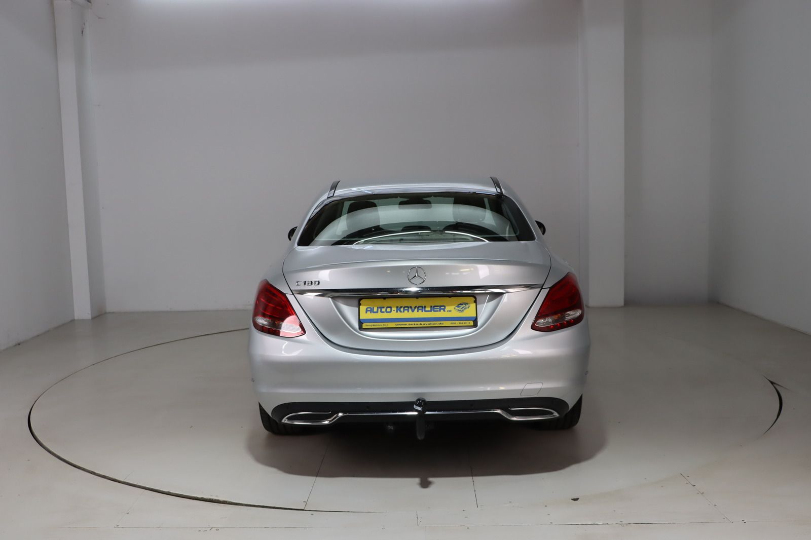 Fahrzeugabbildung Mercedes-Benz C 180 CGI Exclusive * Navi * Sitzhzg * TOP
