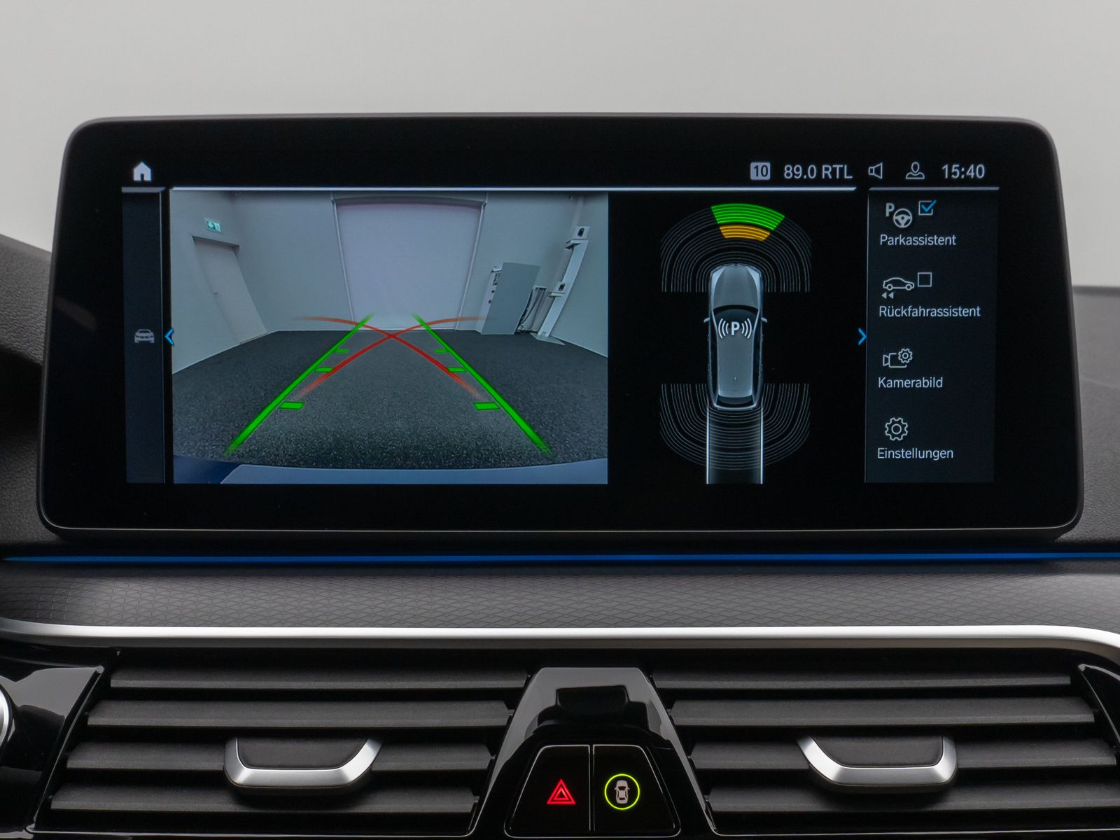 Fahrzeugabbildung BMW 530e xD M Sport Massage Laser HUD DAB Individual