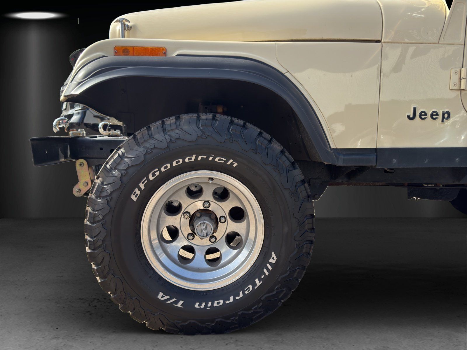 Fahrzeugabbildung Jeep CJ7 V8 LT1 H-Zulassung alles eingetragen