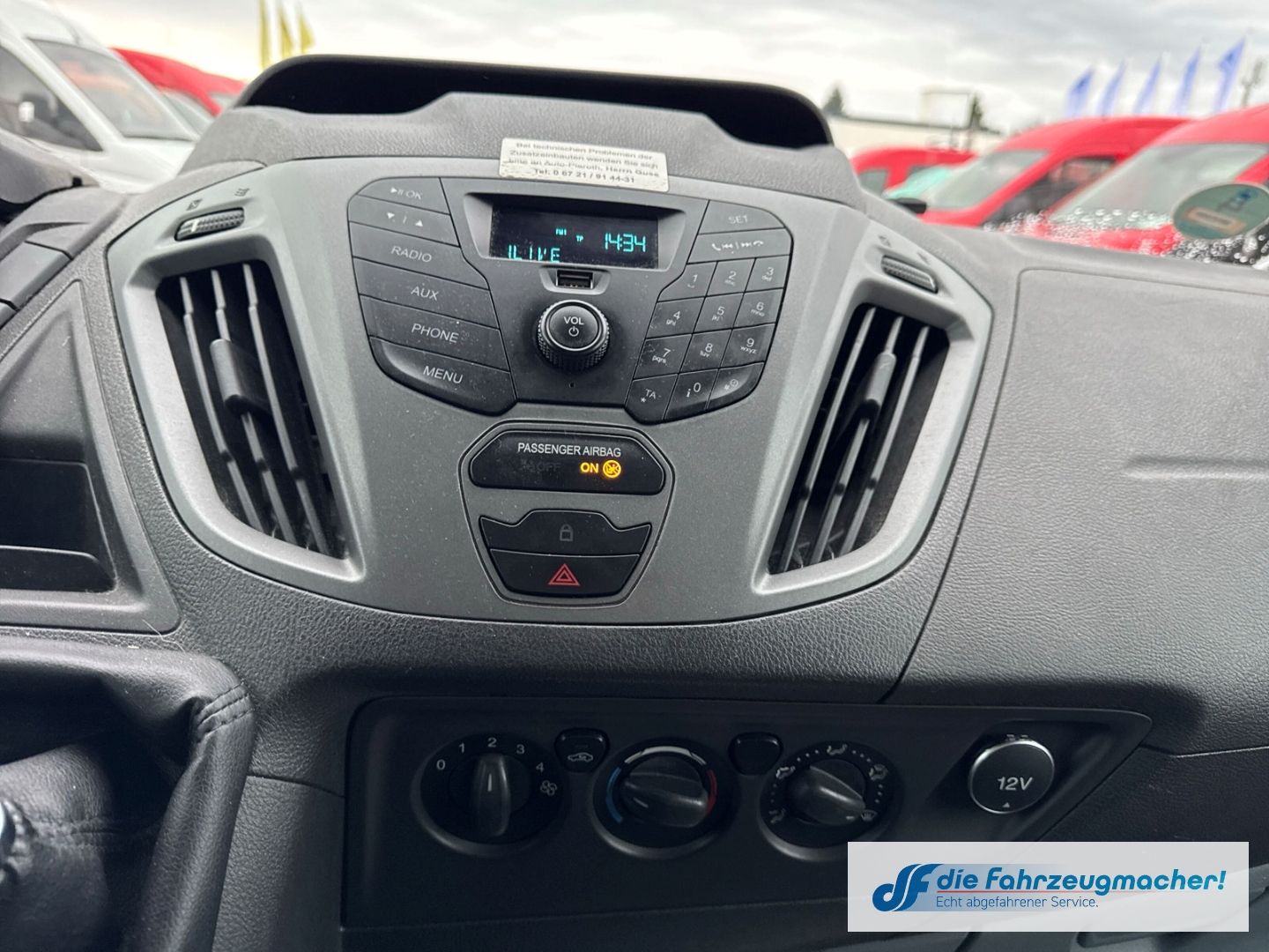 Fahrzeugabbildung Ford Transit Custom Tourneo 300 L1 *1522