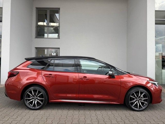 Fahrzeugabbildung Toyota Corolla Touring Sports 2.0l Hybrid 178PS GR!