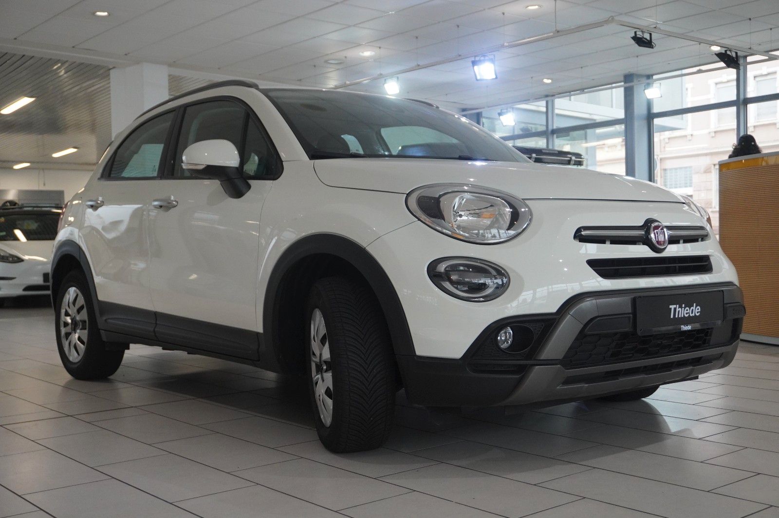 Fahrzeugabbildung Fiat 500X 1.3T CROSS DCT NAVI/LED/PDC/SPORT/TEMP/DAB+