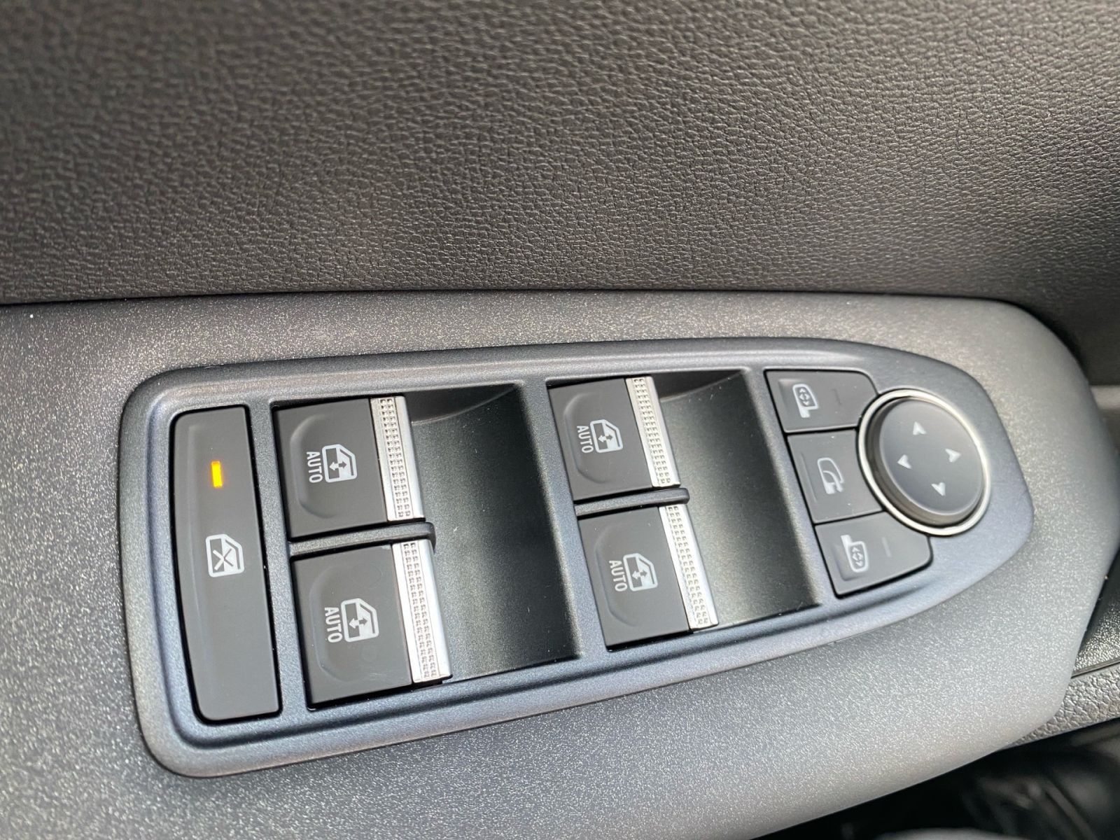 Fahrzeugabbildung Renault Symbioz 1.3 Mild-Hybrid 140 Evolution*NAVI*Sitzh
