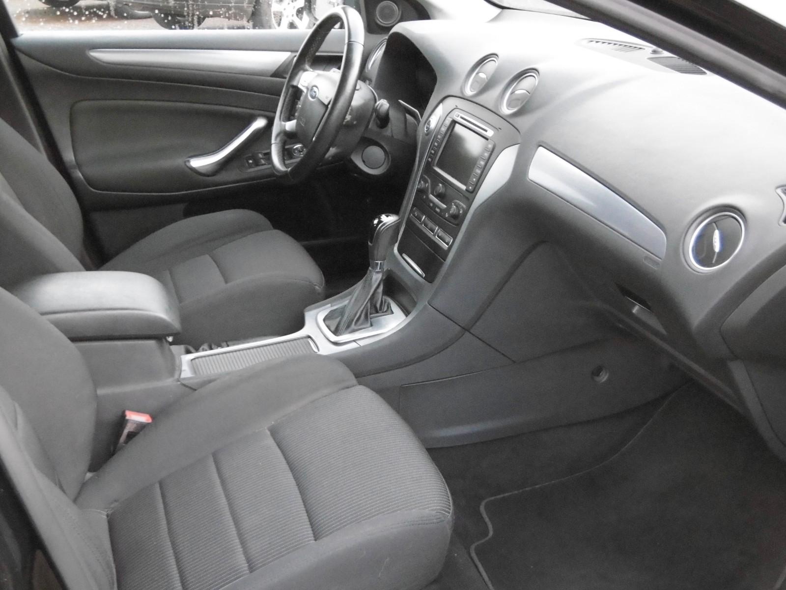 Ford Mondeo 2014 — photo 22