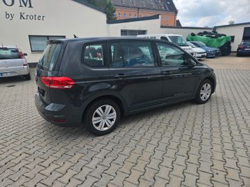 Volkswagen Touran - 6