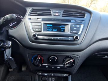 Hyundai i20 1.2 Passion (84PS)