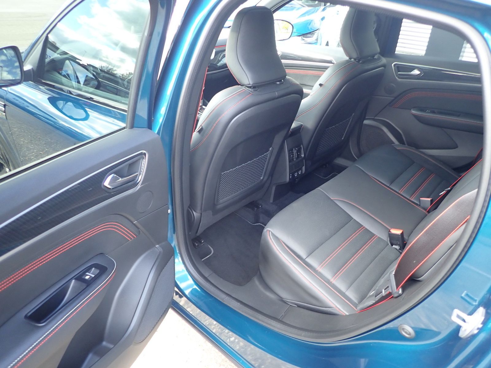 Fahrzeugabbildung Renault Arkana R.S. Line