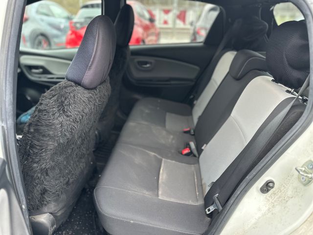 Toyota Yaris Style Hybrid *Unfall*