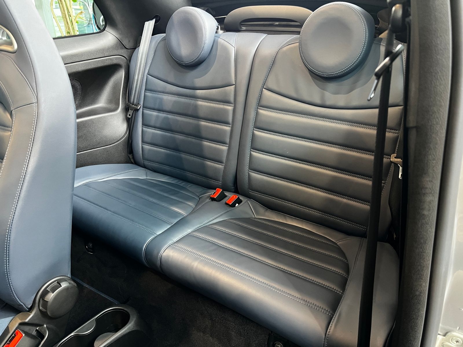 Fahrzeugabbildung Abarth 695C Rivale 175th Anniversary XEN NAVI LEDER Sit