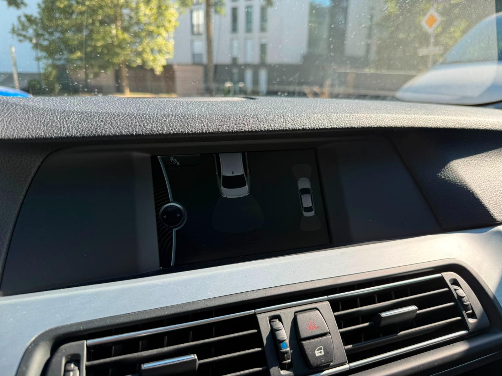 BMW 523 | 204 ch | BVM |  | TOIT OUVRANT- XENON TOIT OUVRANT - 1ERE MAIN - CARNET COMPLET