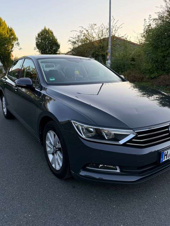 Image of Volkswagen Passat