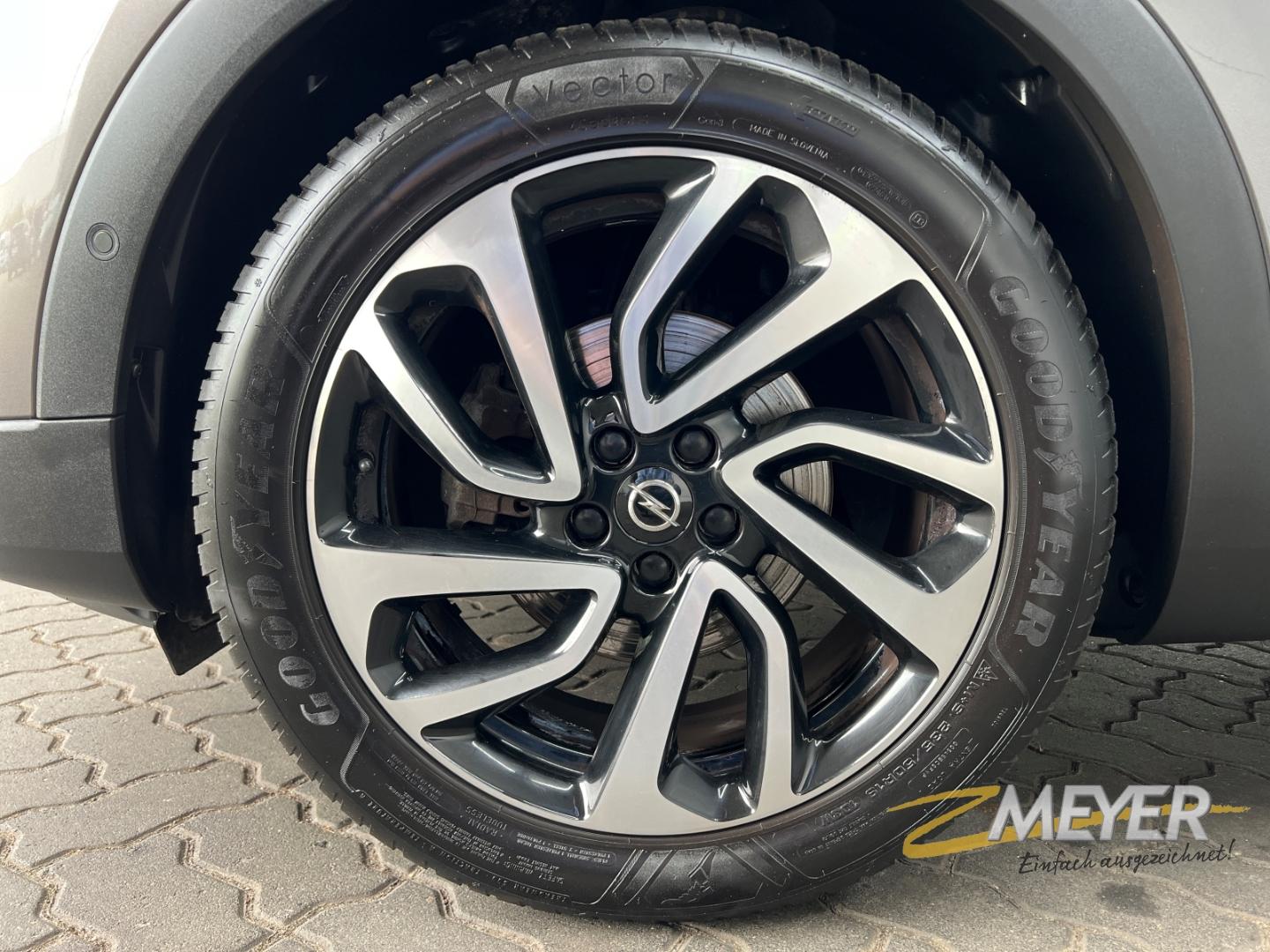 Opel Grandland X Ultimate 1.2 MT6 AHK PDC SHZ LHZ AGR