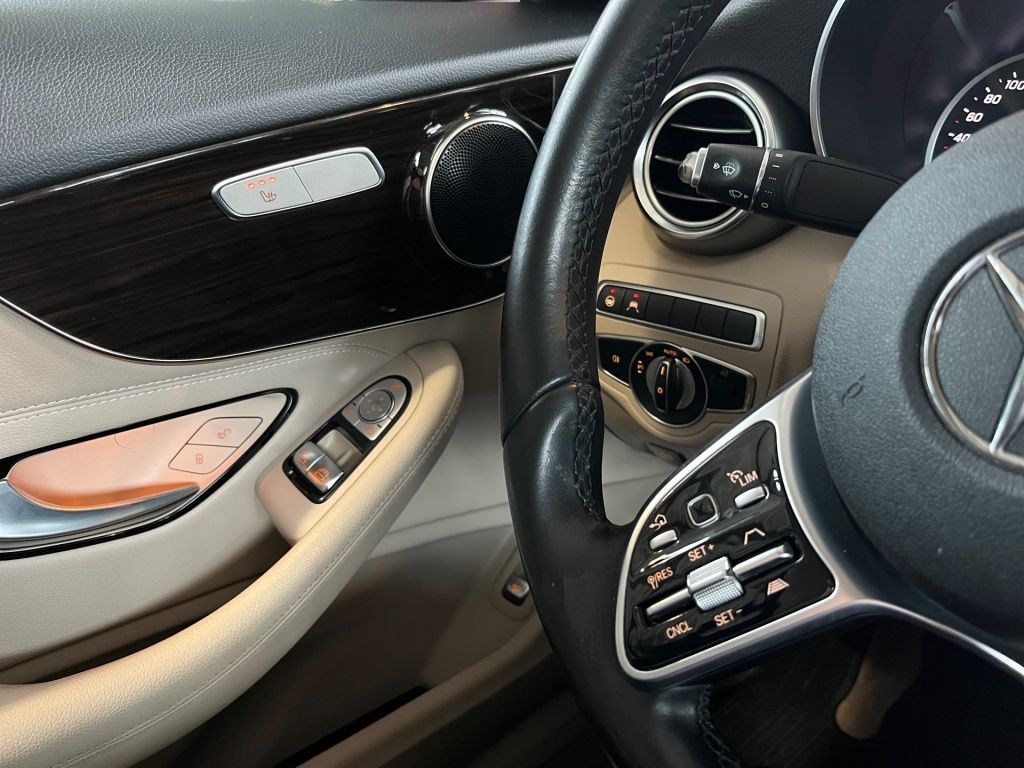 Fahrzeugabbildung Mercedes-Benz C 200 Coupé Distronic+ Navi LED SHZ KeyLess KAM