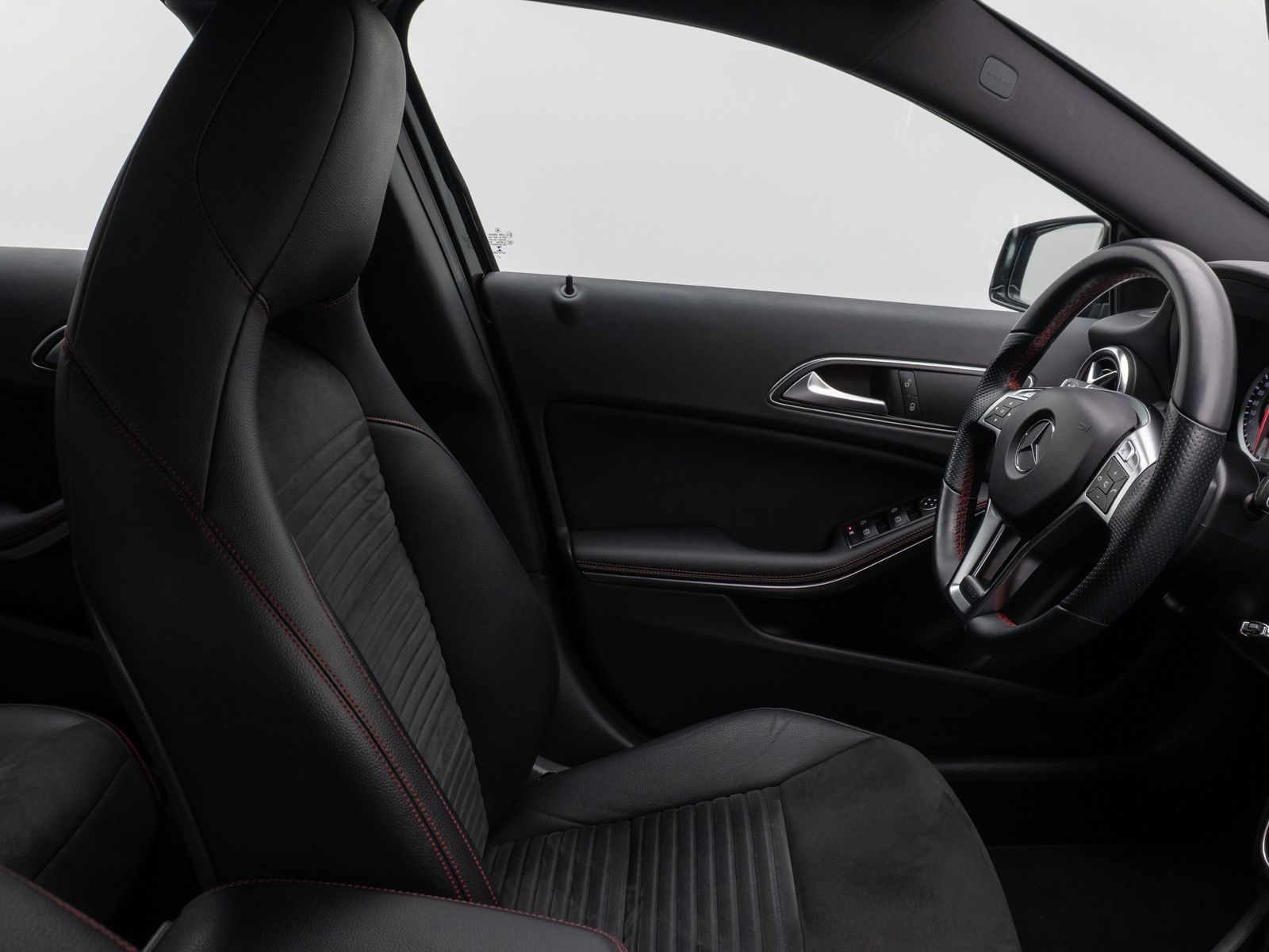 Fahrzeugabbildung Mercedes-Benz A 200 AMG Sport Kamera BiXenon Tempomat Alcantar