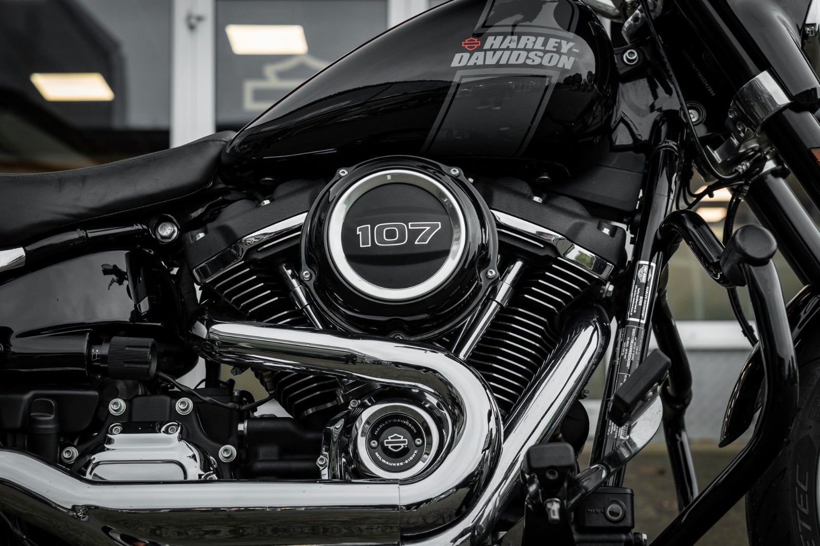 Fahrzeugabbildung Harley-Davidson FLSB Sport Glide Softail - JEKILL & HYDE