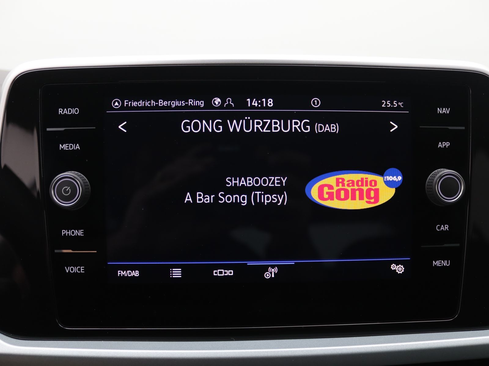 Volkswagen T-Roc - Bild 12