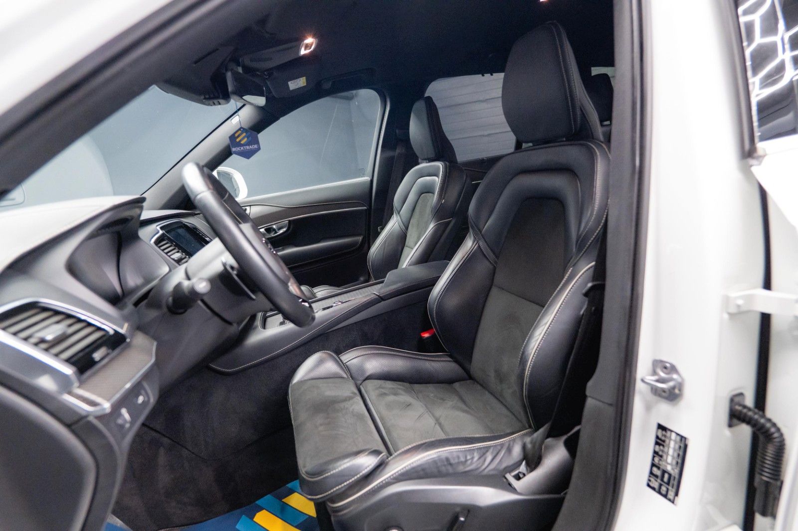 Fahrzeugabbildung Volvo XC90 R Design AWD Night-Paket | ACC | LED | DAB+