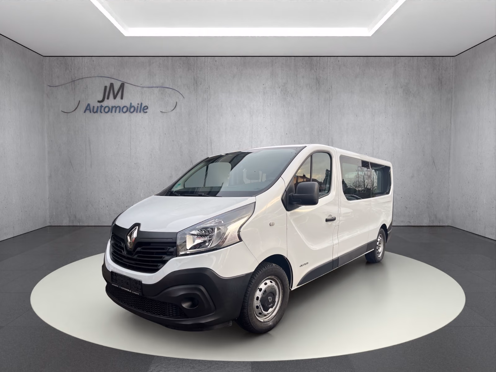 Renault Trafic Combi L2H1 Klima 9 Sitze AHK PDC