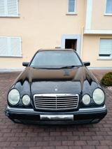 Mercedes-Benz E 320 4MATIC AVANTGARDE   - gebrauchte Mercedes-Benz E 320 aus dem Jahr 1998