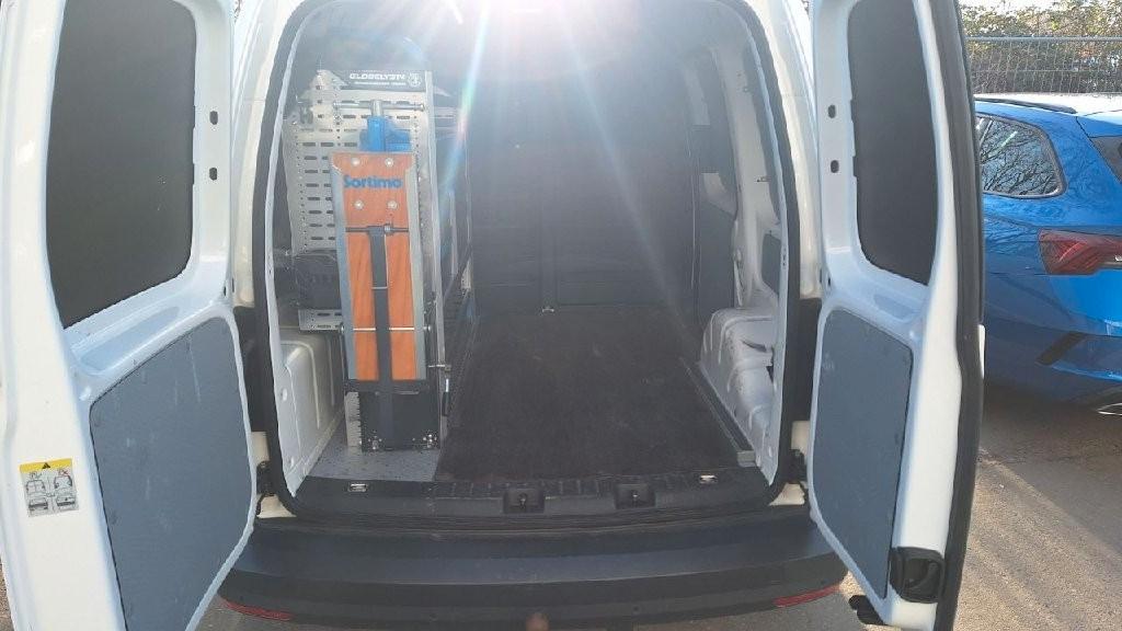 Volkswagen Caddy 2.0 TDI  *SORTIMO REGALLE/SCHECKHEFT/AHK*