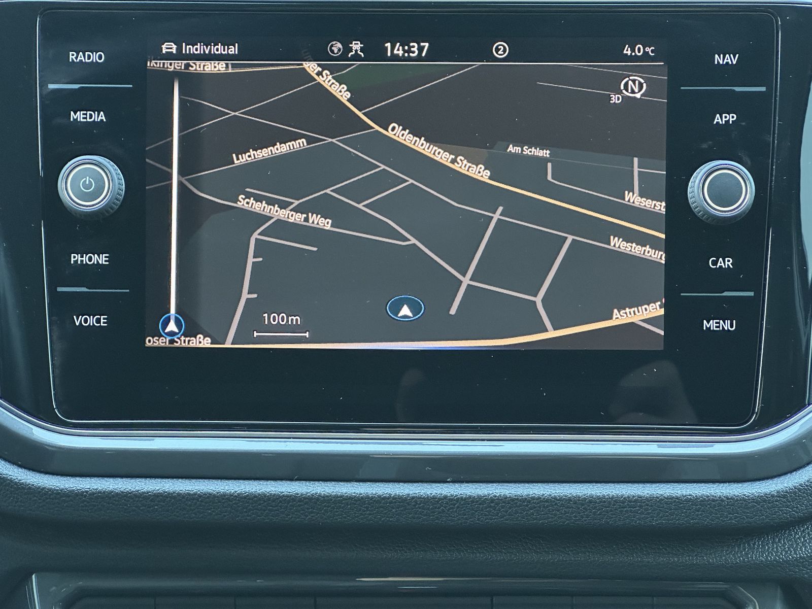 Fahrzeugabbildung Volkswagen T-Roc 2.0 TDI 4M DSG Sport NAV+LED+ACC+VCOCK+1HD