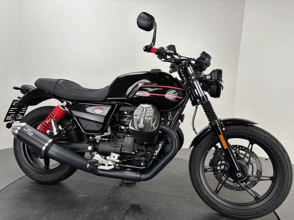 Fahrzeugabbildung Moto Guzzi V7 IV STONE SPECIAL EDITION *ARROW *NEUWERTIG