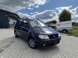 Hyundai Matrix 1.6 GLS - blaue Hyundai Matrix