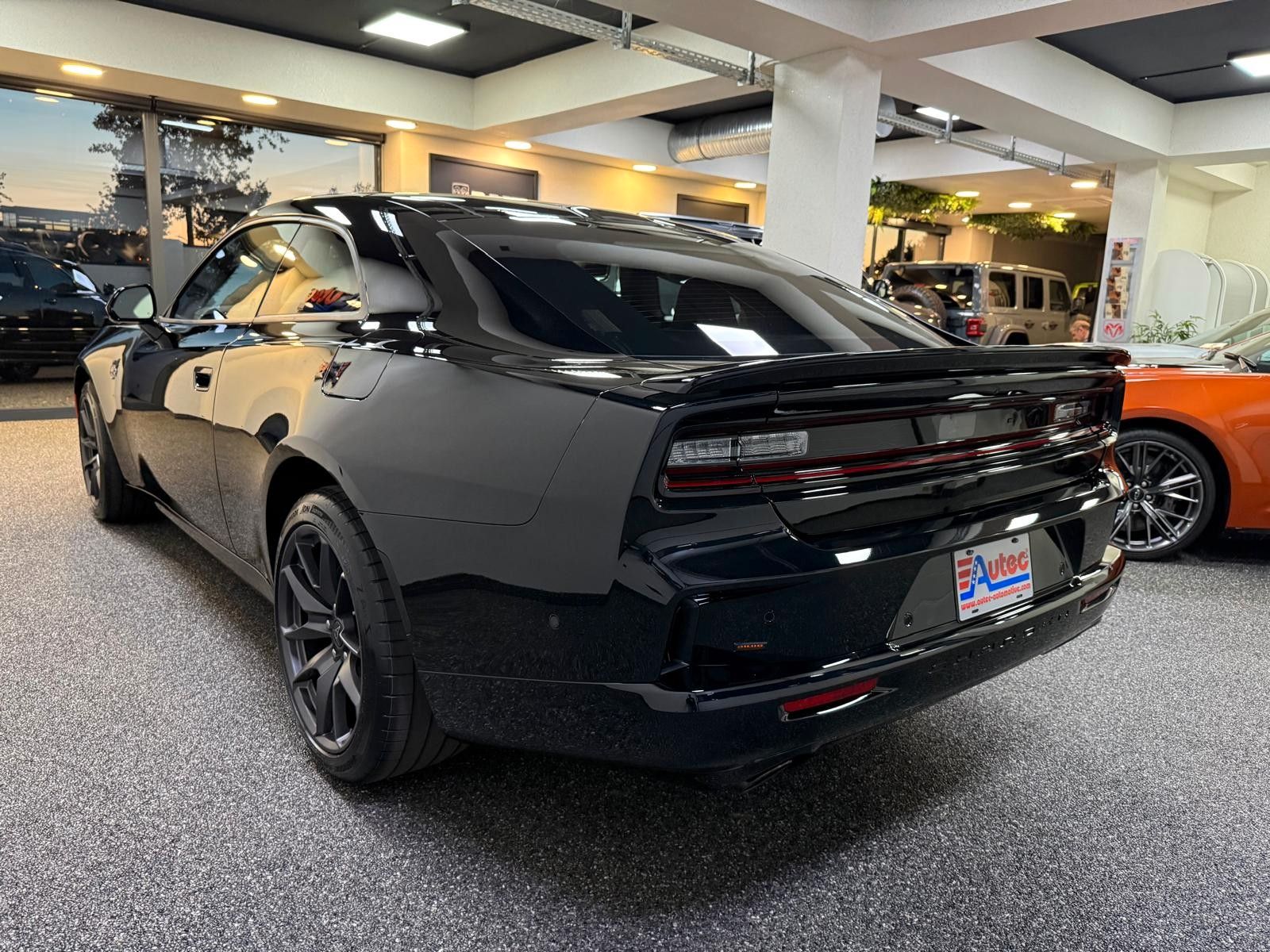 Fahrzeugabbildung Dodge CHARGER 4DR -LAUNCH EDITION-SIXPACK-CARBON-AWD