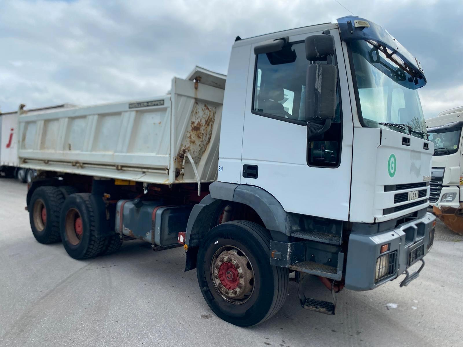 Iveco TRAKKER 26.380 6X4 CURSOR 13