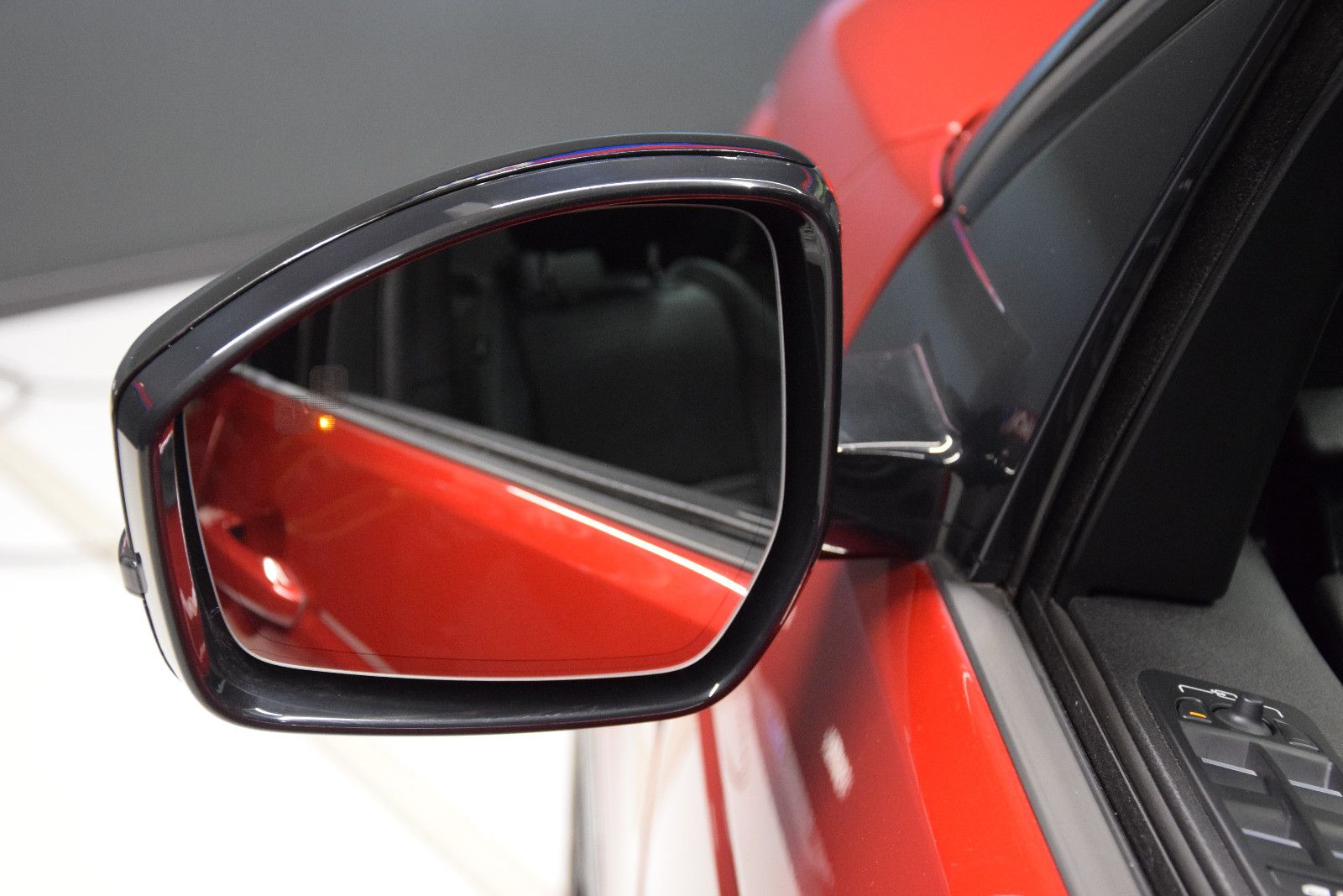 Fahrzeugabbildung Land Rover Discovery Sport Dynamic SE AWD Pano ACC Memory
