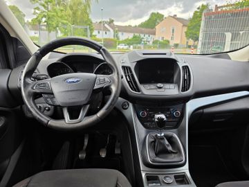 Ford Kuga - 8